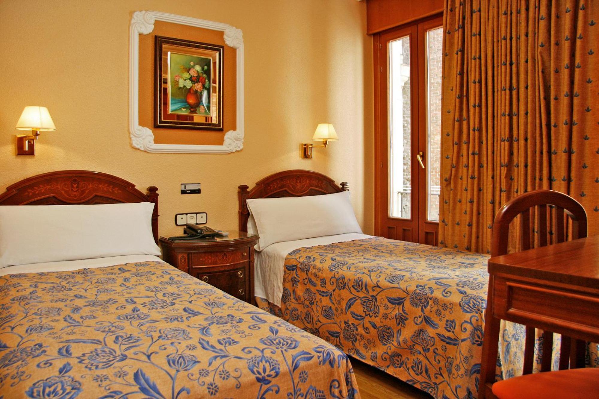 Hostal Victoria III مدريد المظهر الخارجي الصورة