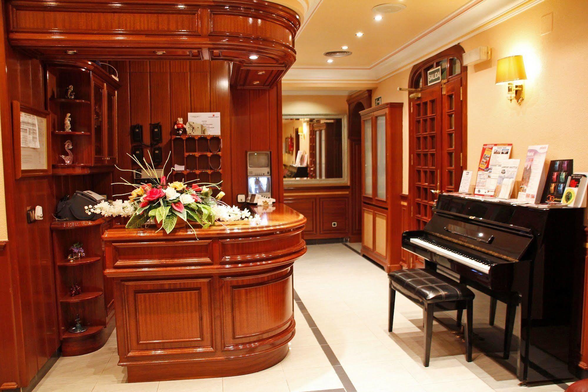 Hostal Victoria III مدريد المظهر الخارجي الصورة