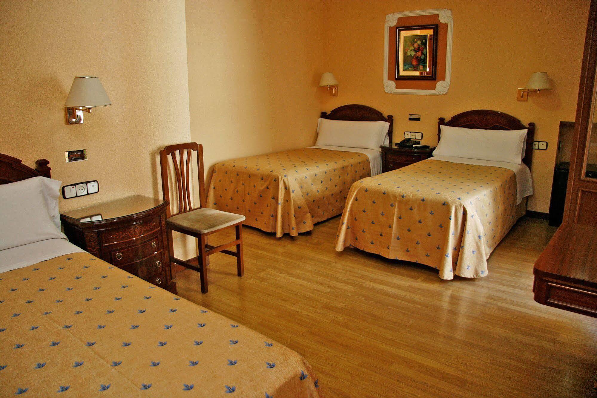 Hostal Victoria III مدريد المظهر الخارجي الصورة