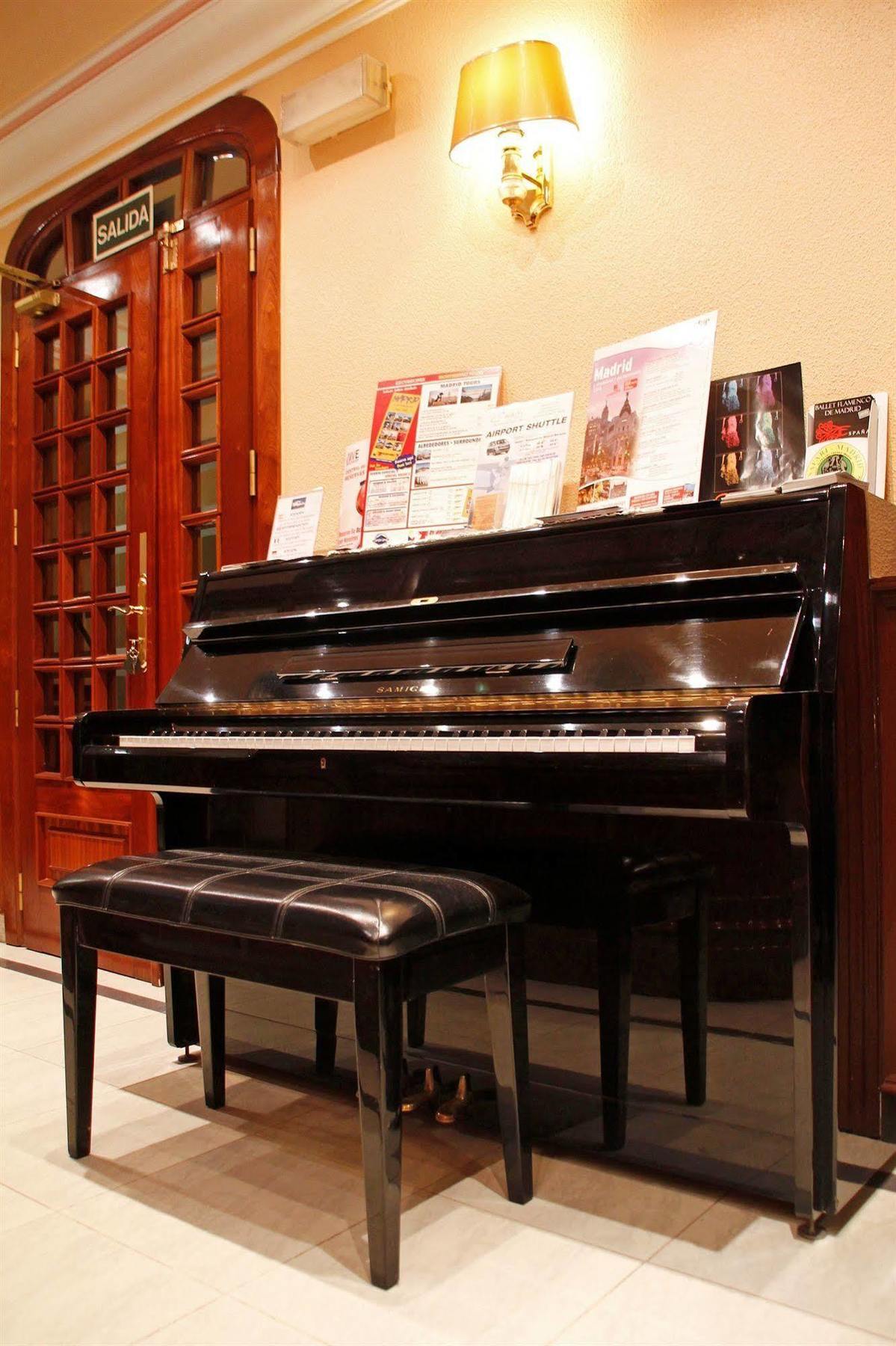Hostal Victoria III مدريد المظهر الخارجي الصورة